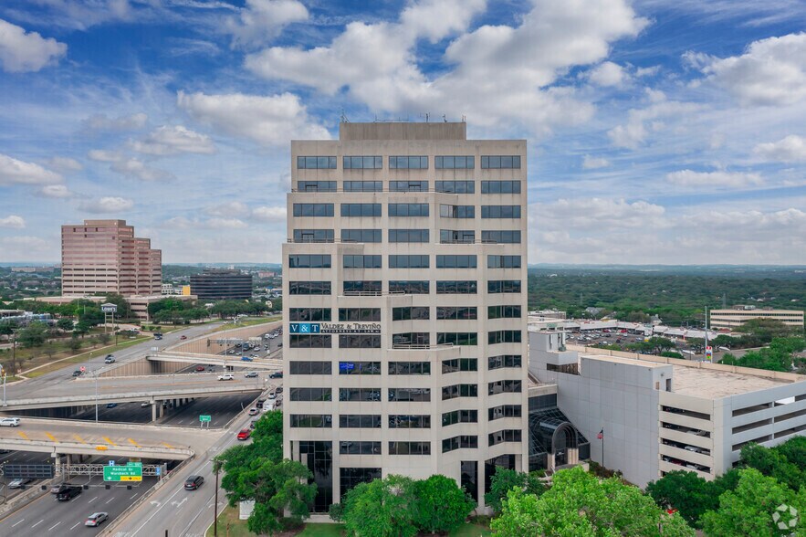More Photos Of 8023 Vantage Dr, San Antonio Office For Lease