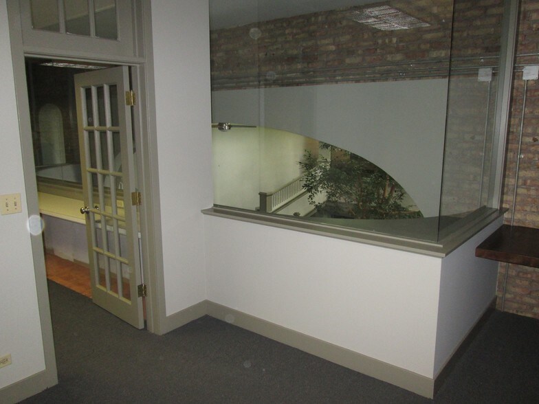 More Photos Of 7 S 2nd Ave, St Charles Loft Creative Space For Sale