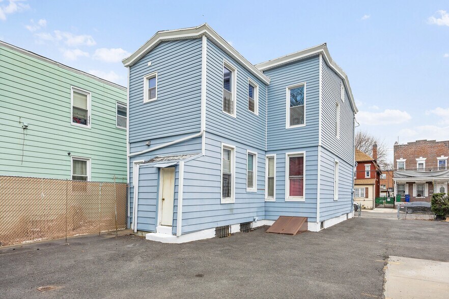 More Photos Of 9412 86th St, Ozone Park Multifamily For Sale