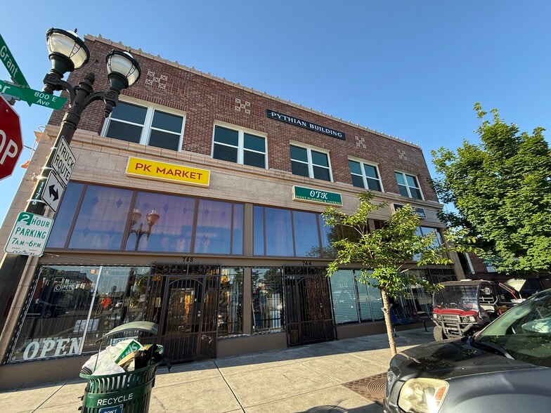 More Photos Of 47 N Grant St, Stockton Storefront Retail Residential For Sale