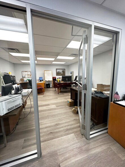 More Photos Of 10 Sparks St, Plainville Manufacturing For Sale