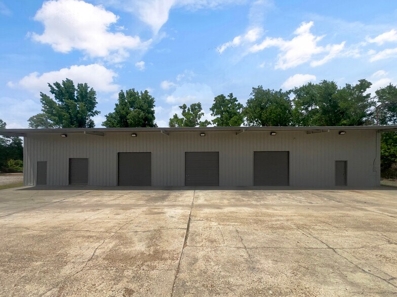 More Photos Of 3220 Money Rd, Montgomery Distribution For Lease