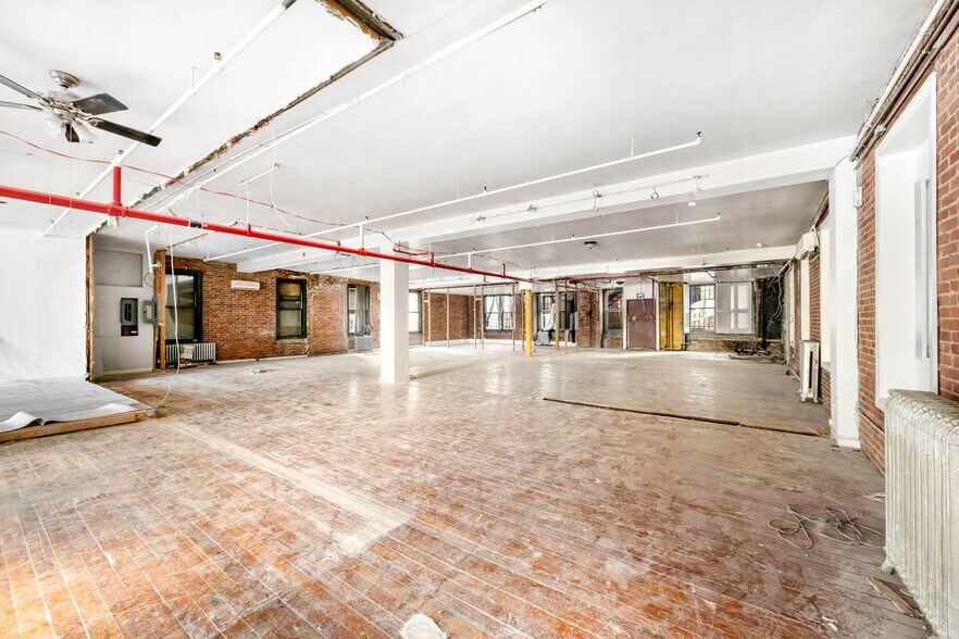 More Photos Of 109-111 W 24th St, New York Office For Sale