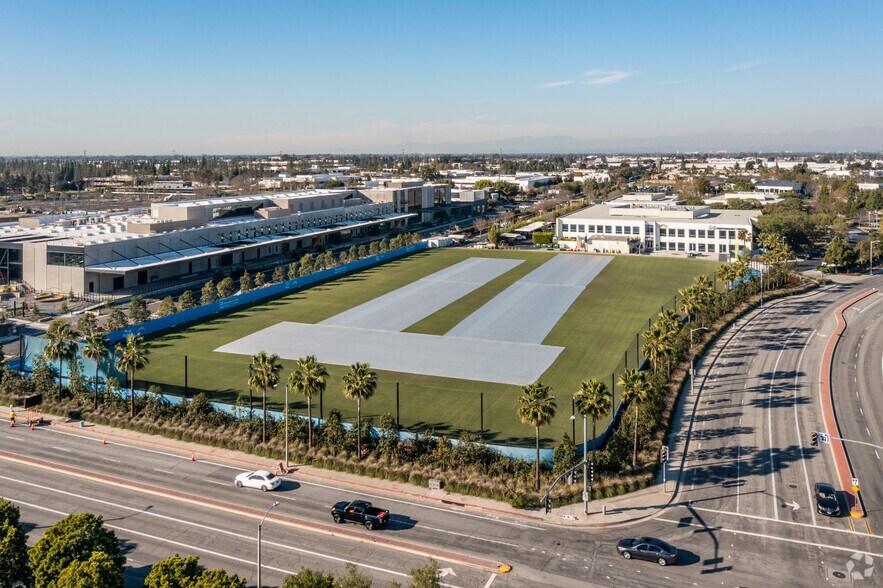 Primary Photo Of 3333 S Susan St, Costa Mesa Land For Lease