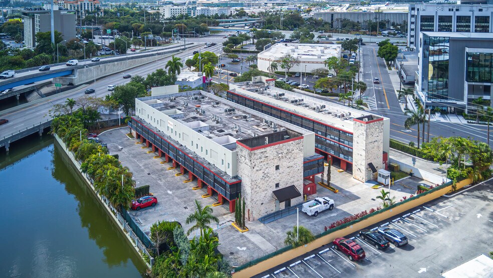 More Photos Of 901 S Royal Poinciana Blvd, Miami Springs Hotel For Sale