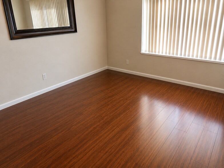 More Photos Of 9014 S Fir Ave, Los Angeles Apartments For Sale