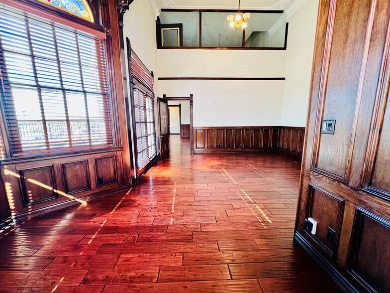 More Photos Of 13323 W Washington Blvd, Culver City Medical For Lease