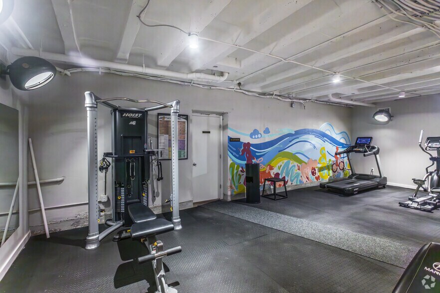 More Photos Of 360 Metal Museum Dr, Memphis Apartments For Sale