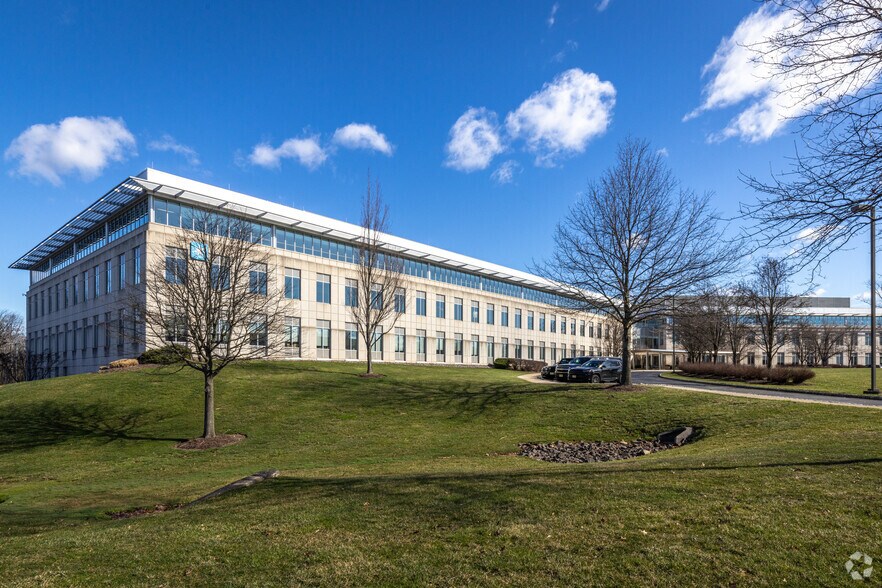 More Photos Of 180 Park Ave, Florham Park Office For Lease
