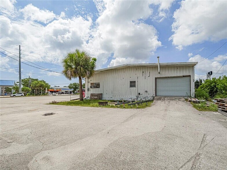 More Photos Of 415 US Highway 1, Vero Beach Freestanding For Sale