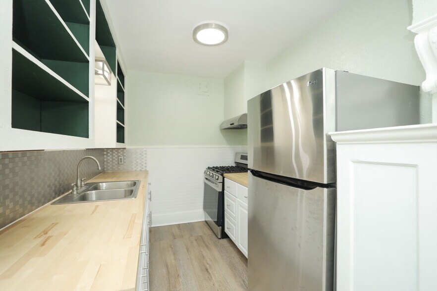 More Photos Of 717 Broadway St, Galveston Apartments For Sale