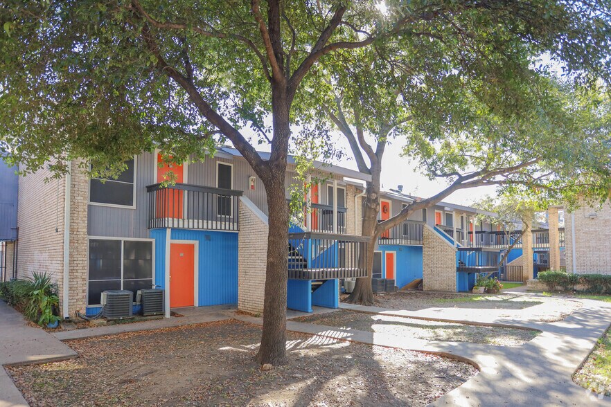 More Photos Of 2850 Clydedale Dr, Dallas Apartments For Sale