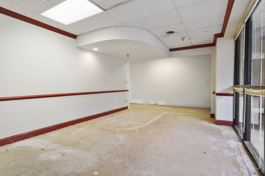 More Photos Of 339 Buschs Frontage Rd, Annapolis Medical For Sale