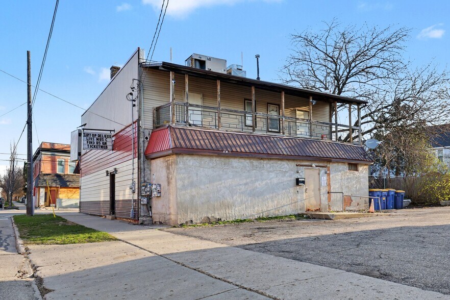 More Photos Of 760 Butterworth St SW, Grand Rapids Restaurant For Sale