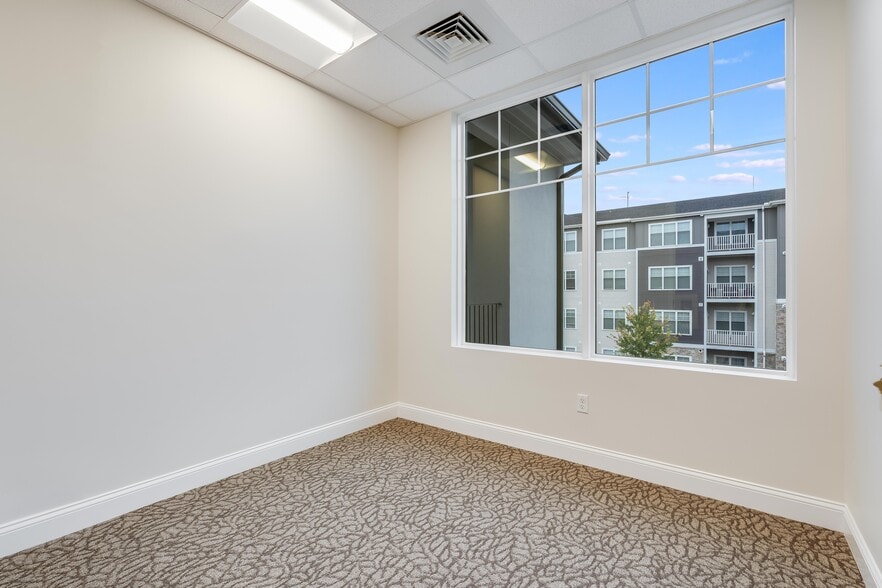 More Photos Of 1274 Osgood St, North Andover Office For Lease