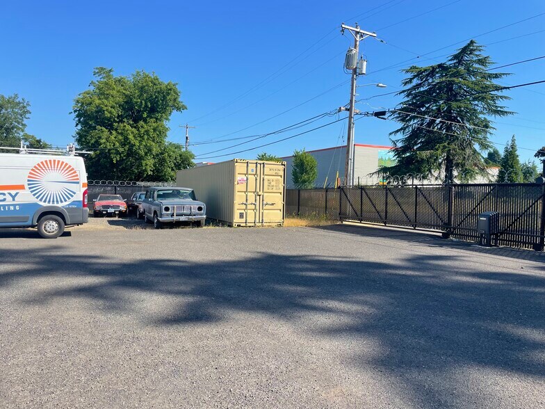 More Photos Of 14913 SE Kellogg Ave, Oak Grove Land For Lease