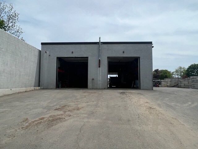 More Photos Of 81 Munson St, Milford Warehouse For Lease