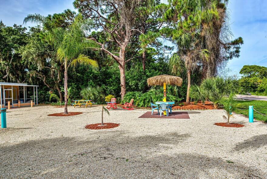 More Photos Of 1900 Manasota Beach Rd, Englewood Apartments For Sale