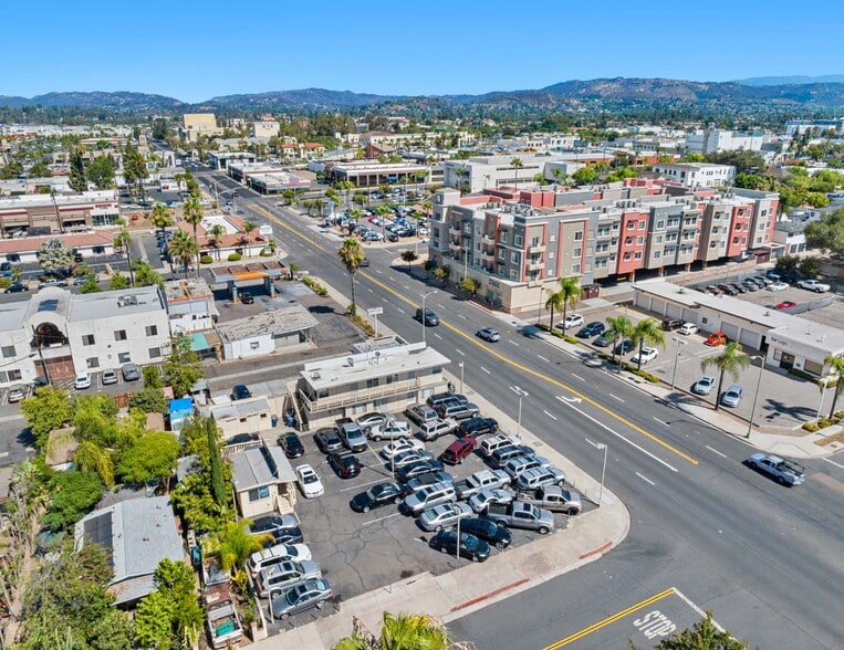 More Photos Of 339 S Escondido Blvd, Escondido Auto Dealership For Sale