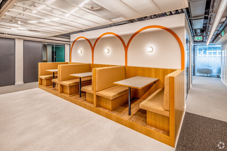 More Photos Of 25 Wilton Rd, London Coworking Space