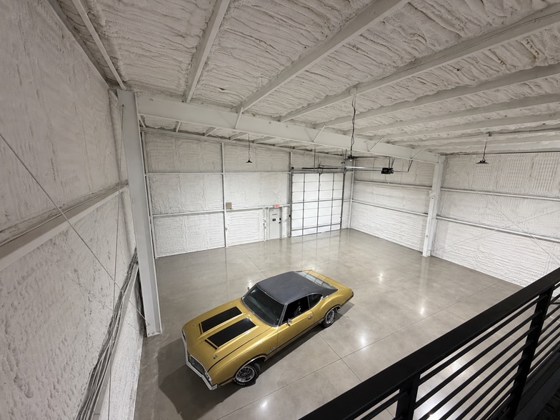 More Photos Of 6825 N Harvey Ave, Oklahoma City Industrial For Sale