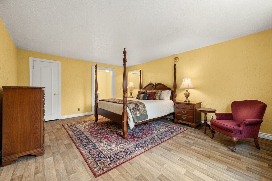 More Photos Of 6409 Rosedale St NW, Gig Harbor Apartments For Sale