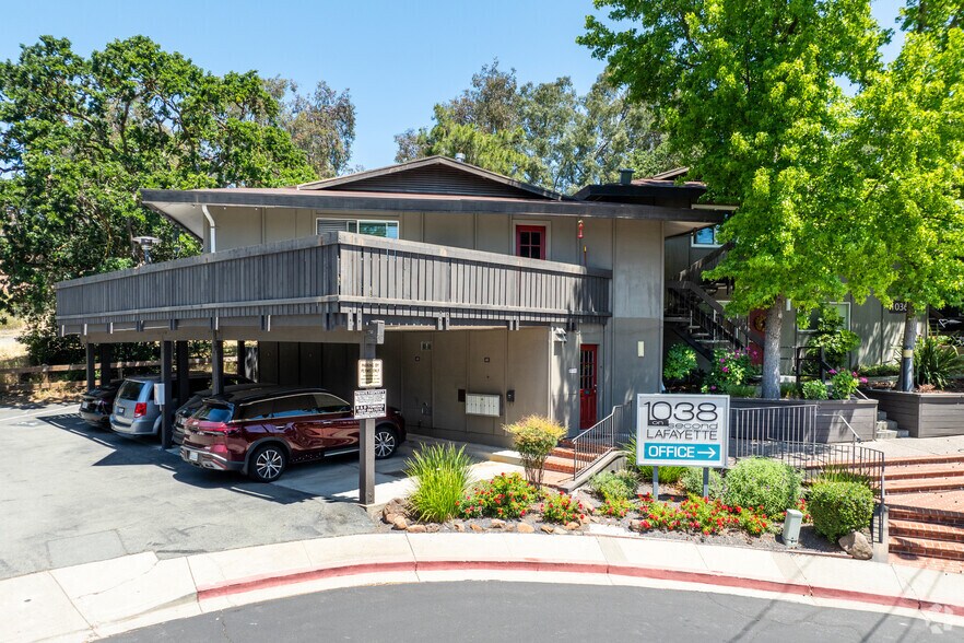 More Photos Of 1038 2nd St, Lafayette Apartments For Lease