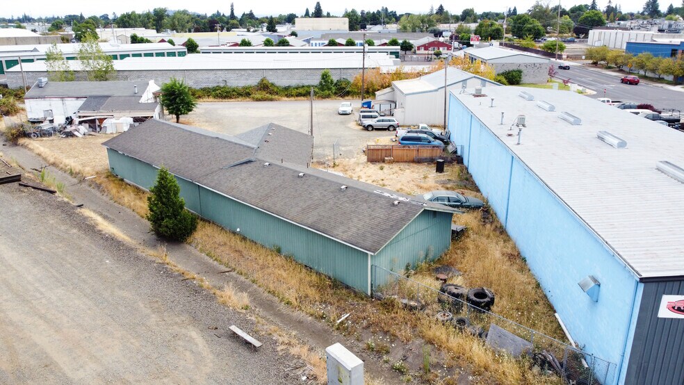 More Photos Of 1624 Ferry St SW, Albany Office For Sale