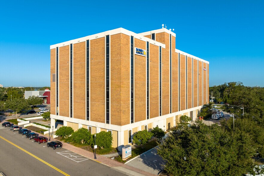 More Photos Of 199 Avenue B NW, Winter Haven Medical For Lease