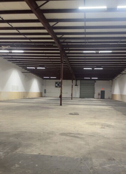 More Photos Of 227 Power Ct, Sanford Light Distribution For Lease