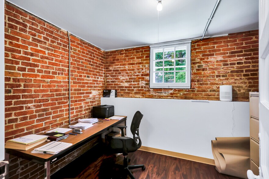 More Photos Of 820 W 7th Ave, Spokane Office Residential For Sale