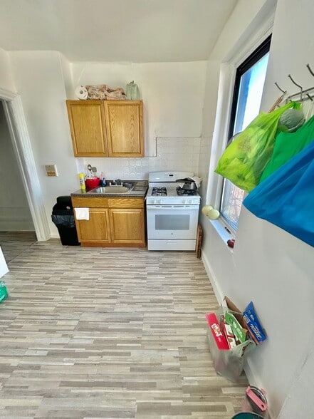 More Photos Of 1215 Elder Ave, Bronx Apartments For Sale