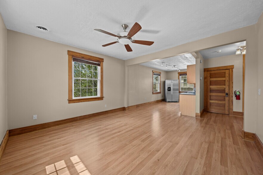 More Photos Of 832 S Main St, Canton Specialty For Sale