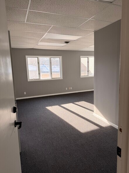 More Photos Of 315 E Ridge Rd, Griffith Storefront Retail Office For Lease