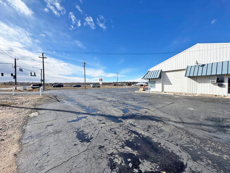 More Photos Of 1325 S Saint Louis Ave, Loveland Auto Repair For Sale