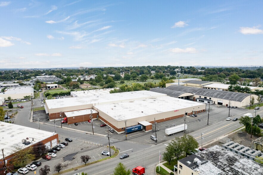 Primary Photo Of 440 Allwood Rd, Clifton Warehouse For Lease