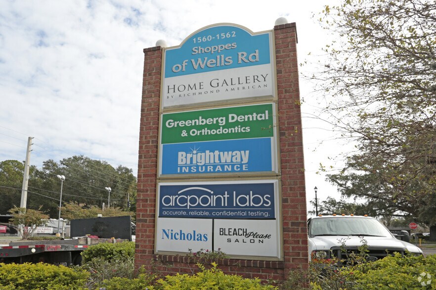 More Photos Of 1560-1562 Wells Rd, Orange Park Unknown For Lease