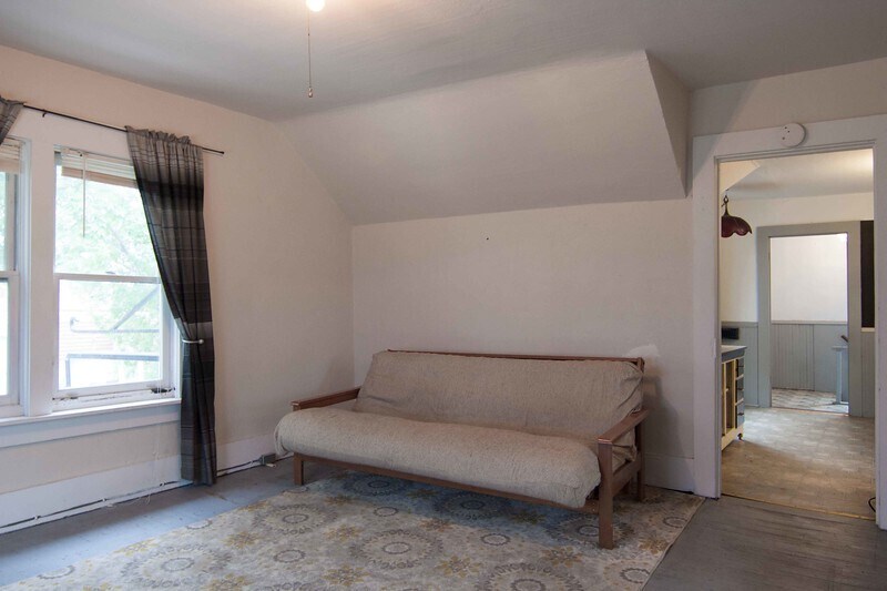 More Photos Of 10531 Dakota, Hayward Flex For Sale