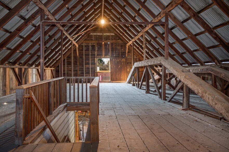 More Photos Of 9510 Main St, Upper Lake Freestanding For Sale