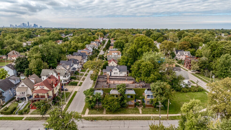 More Photos Of 880-884 Parkwood Rd, Cleveland Multifamily For Sale