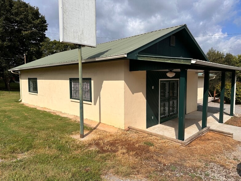 More Photos Of 7488 E Lee Hwy, Lenoir City Medical For Sale