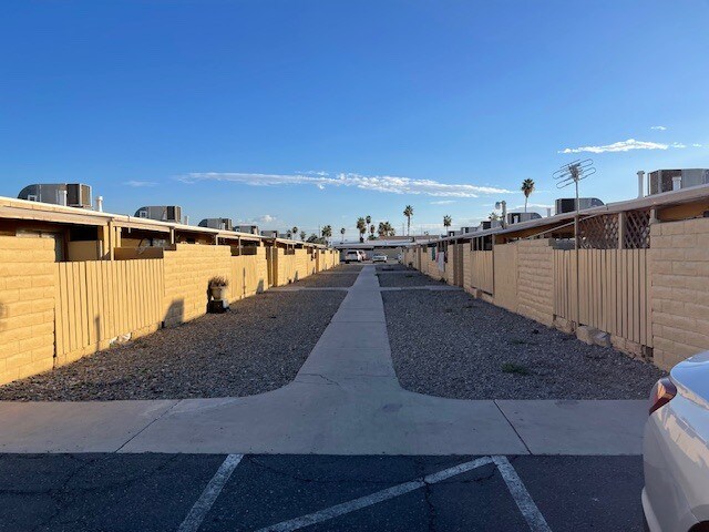 More Photos Of 1619-1693 Villa Ave, El Centro Apartments For Sale