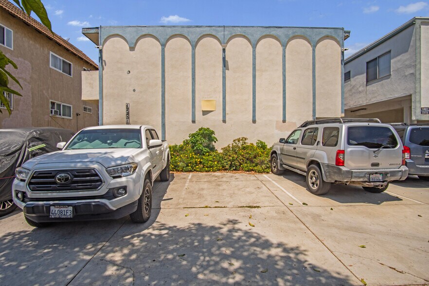More Photos Of 12231 Pacific Ave, Los Angeles Apartments For Sale