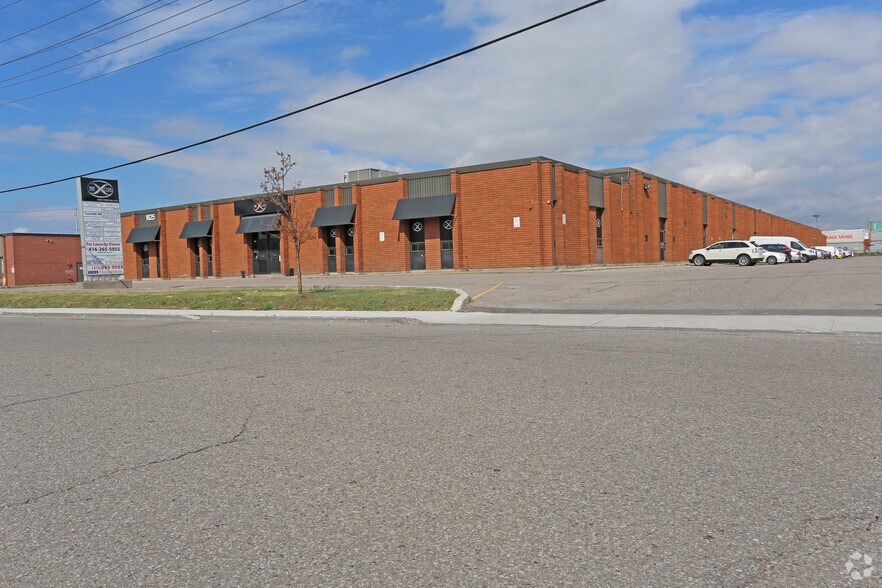 More Photos Of 1625 Sismet Rd, Mississauga Manufacturing For Lease