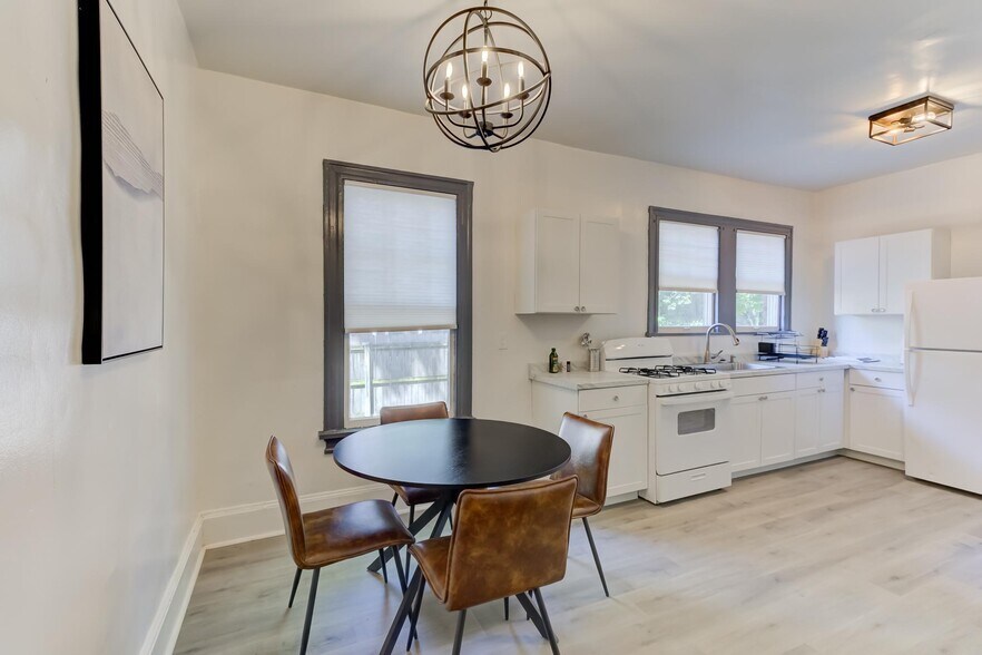 More Photos Of 196 N Auburndale St, Memphis Apartments For Sale