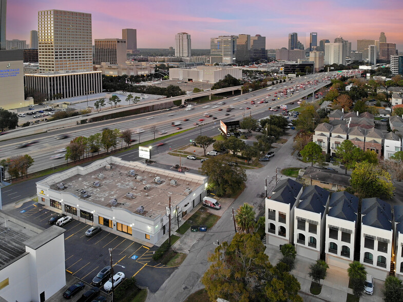 Primary Photo Of 2901 W Loop Fwy S, Houston Unknown For Lease