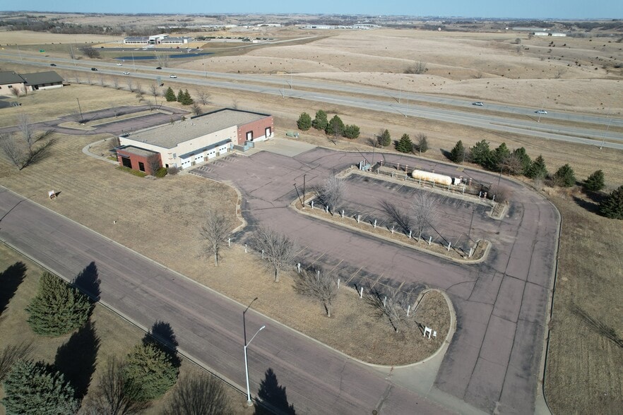 More Photos Of 4110 N Hainje Ave, Sioux Falls Refrigeration Cold Storage For Lease