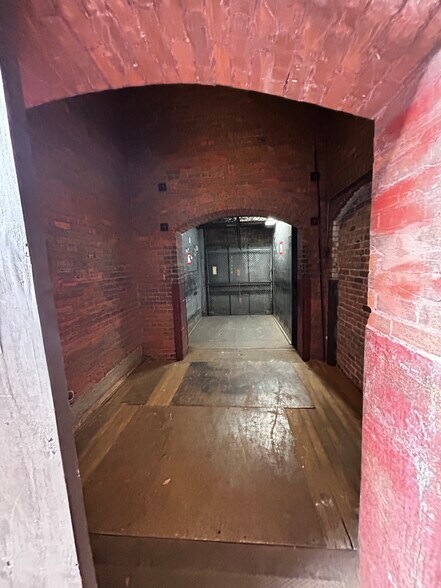 More Photos Of 181 Conant St, Pawtucket Manufacturing For Lease