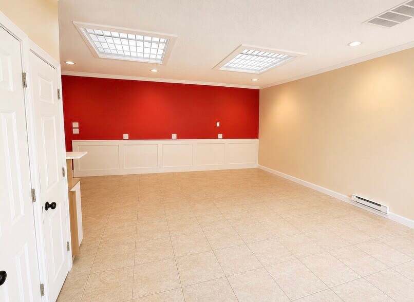 More Photos Of 2043 Atlantic Ave, Brooklyn Storefront Retail Residential For Lease