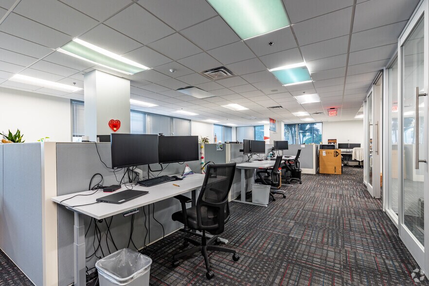 More Photos Of 121-189 S Orange Ave, Orlando Office Residential For Lease